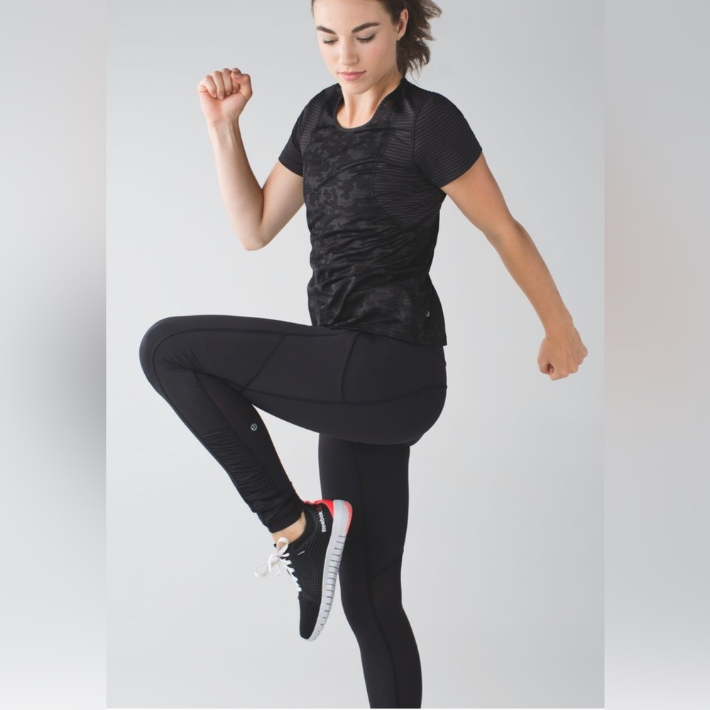 Lululemon Speed Tight III (Mesh) - Picture 2 of 7